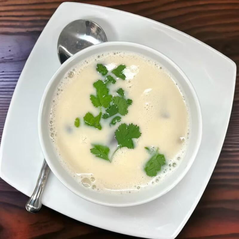 Tom Kha